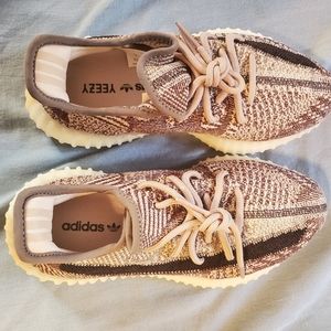 Yeezy Sneakers 5 1/2 Mens